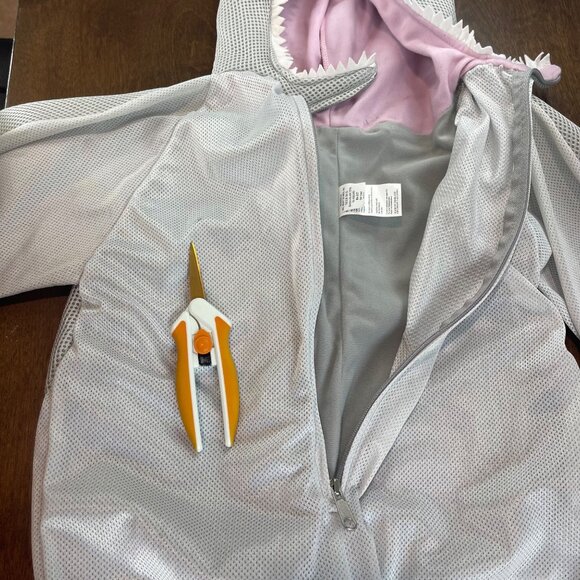 Walmart Shark Costume Unisex Toddlers Size 4-6X Halloween, Dress Up, Montessori - Picture 5 of 14